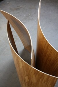 Curved laminated wood panels